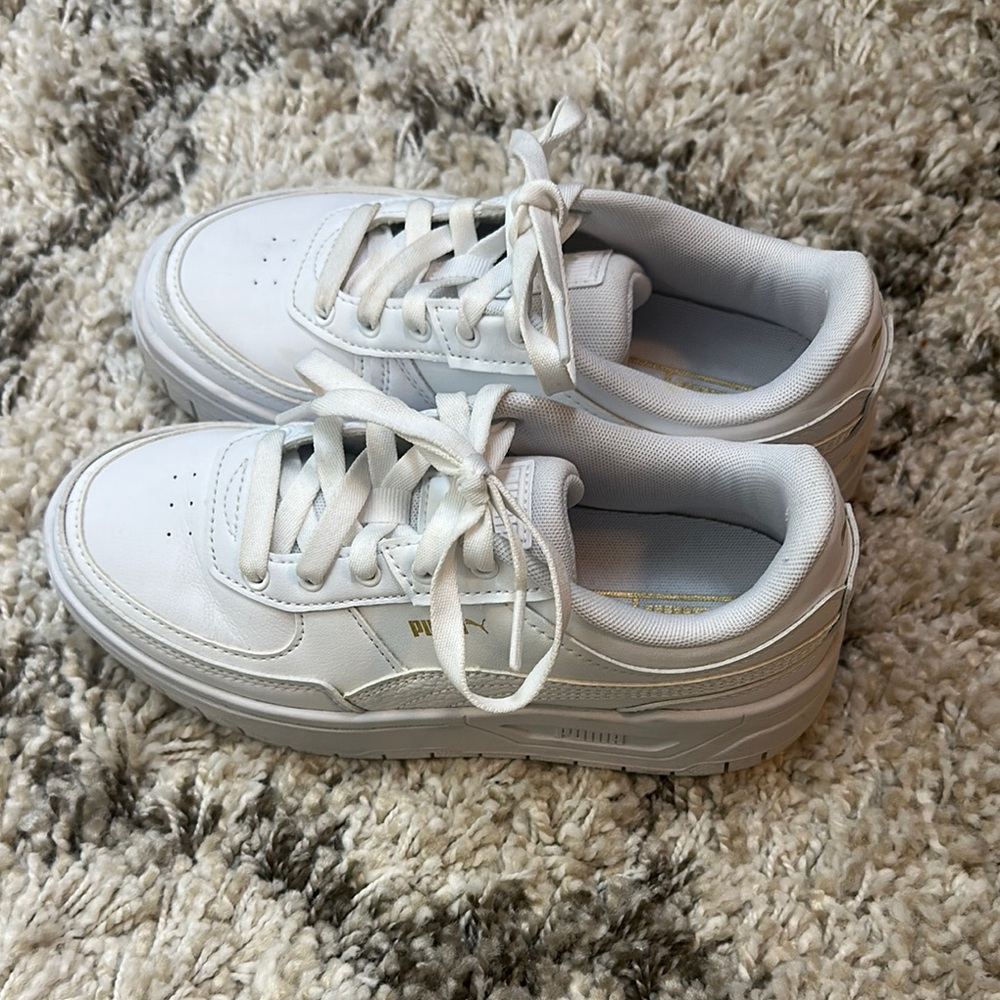 Puma White and Gray Sneakers